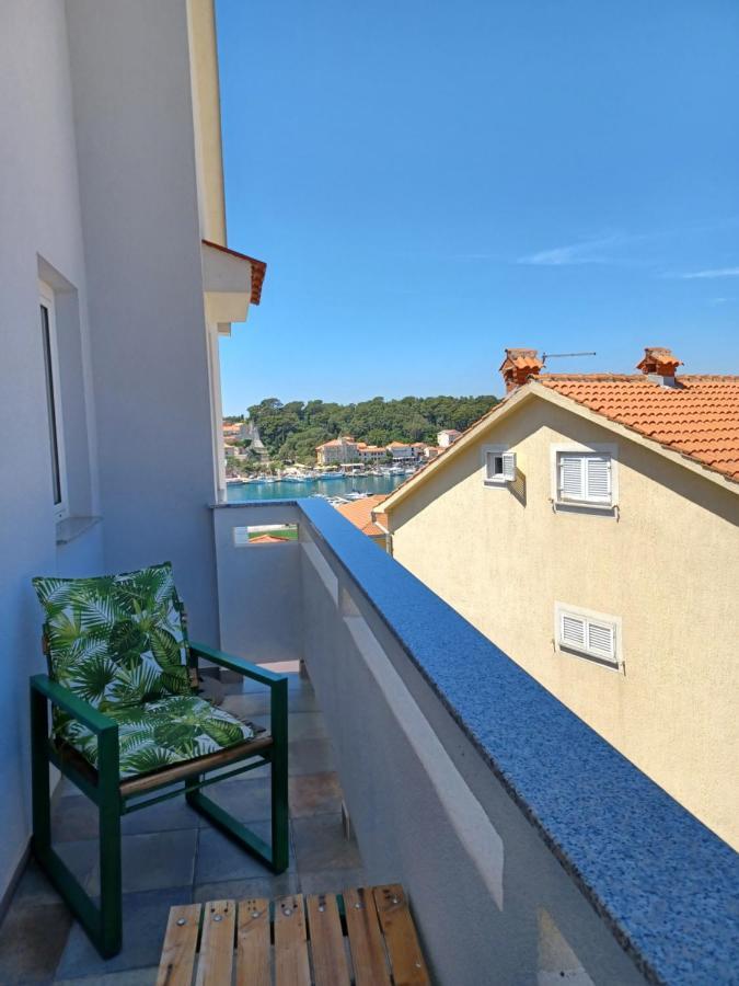 Apartments Ivic Rab Town Buitenkant foto