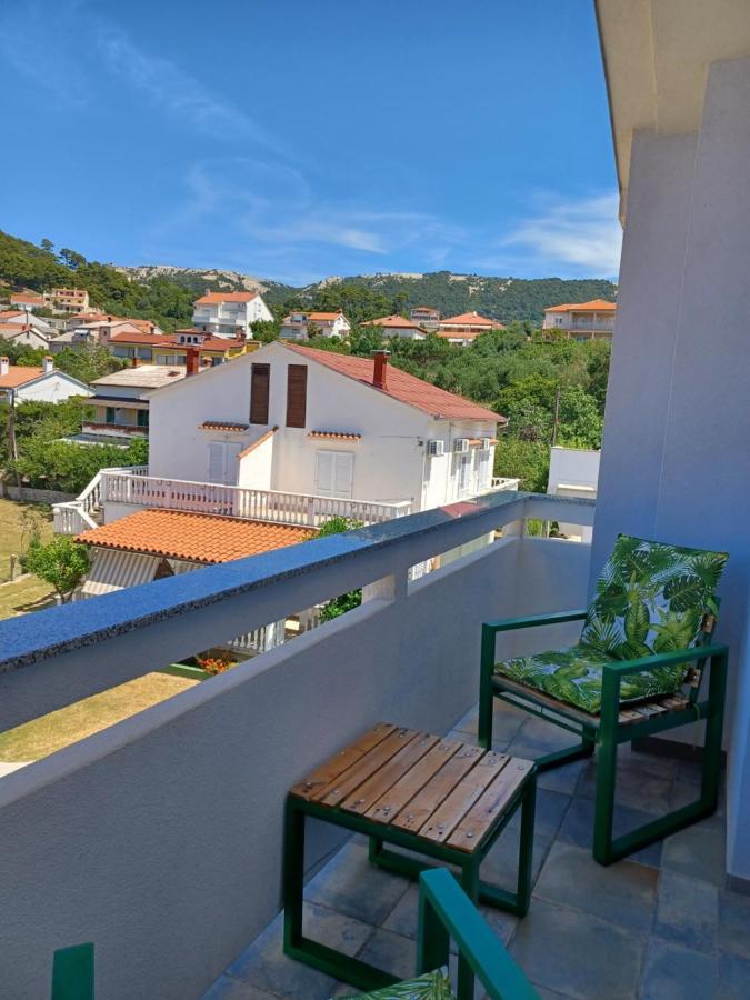 Apartments Ivic Rab Town Buitenkant foto